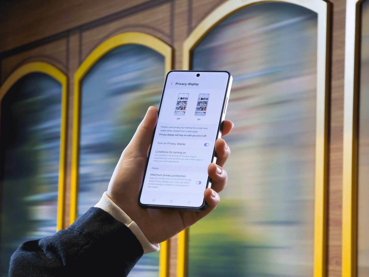 Samsung's Galaxy S26 Ultra's new Privacy Display feature needs to be on every phone